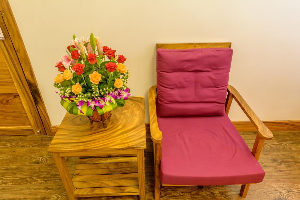 Double Leaf Boutique Hotel Phnom Penh Exterior foto