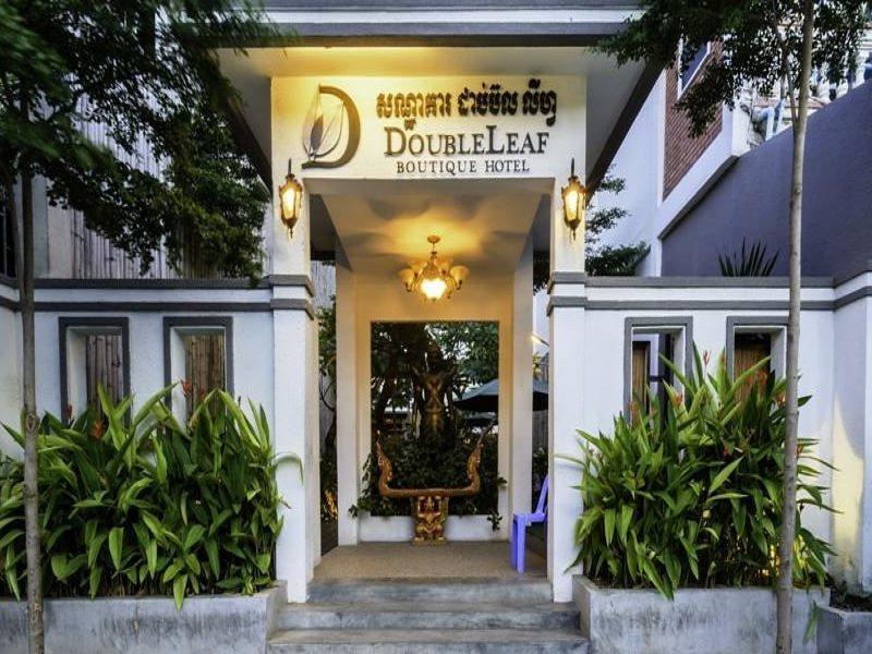Double Leaf Boutique Hotel Phnom Penh Exterior foto