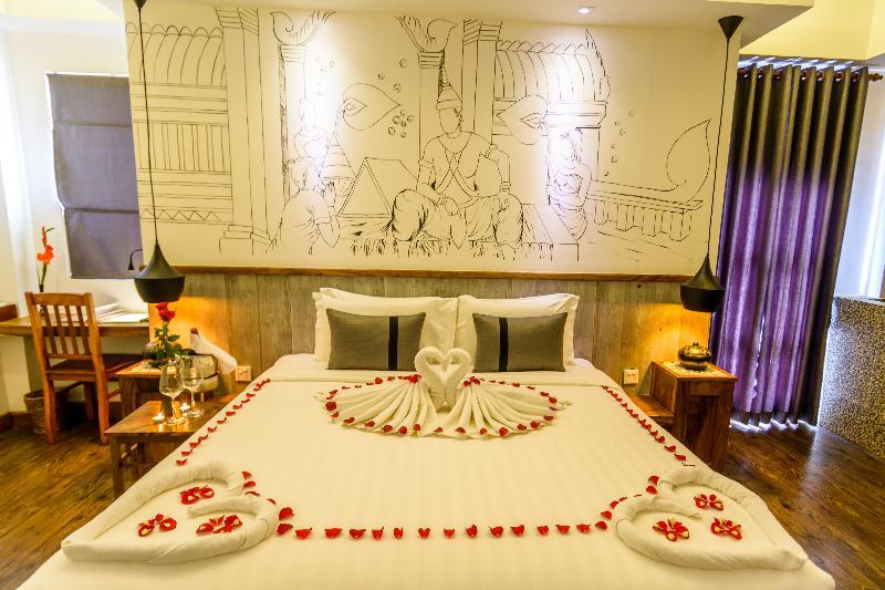 Double Leaf Boutique Hotel Phnom Penh Exterior foto